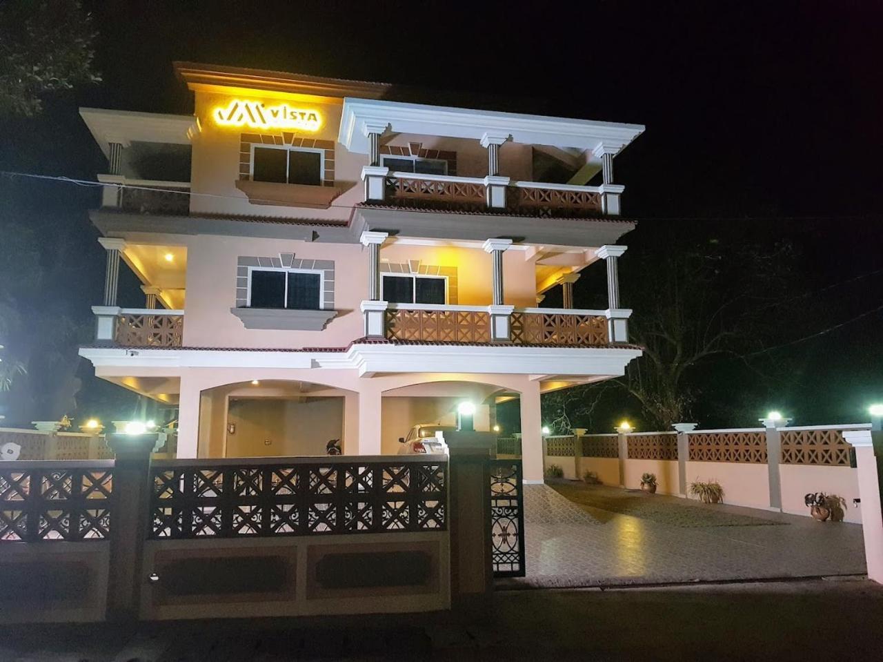 Jm Vista Suites Mapusa Buitenkant foto