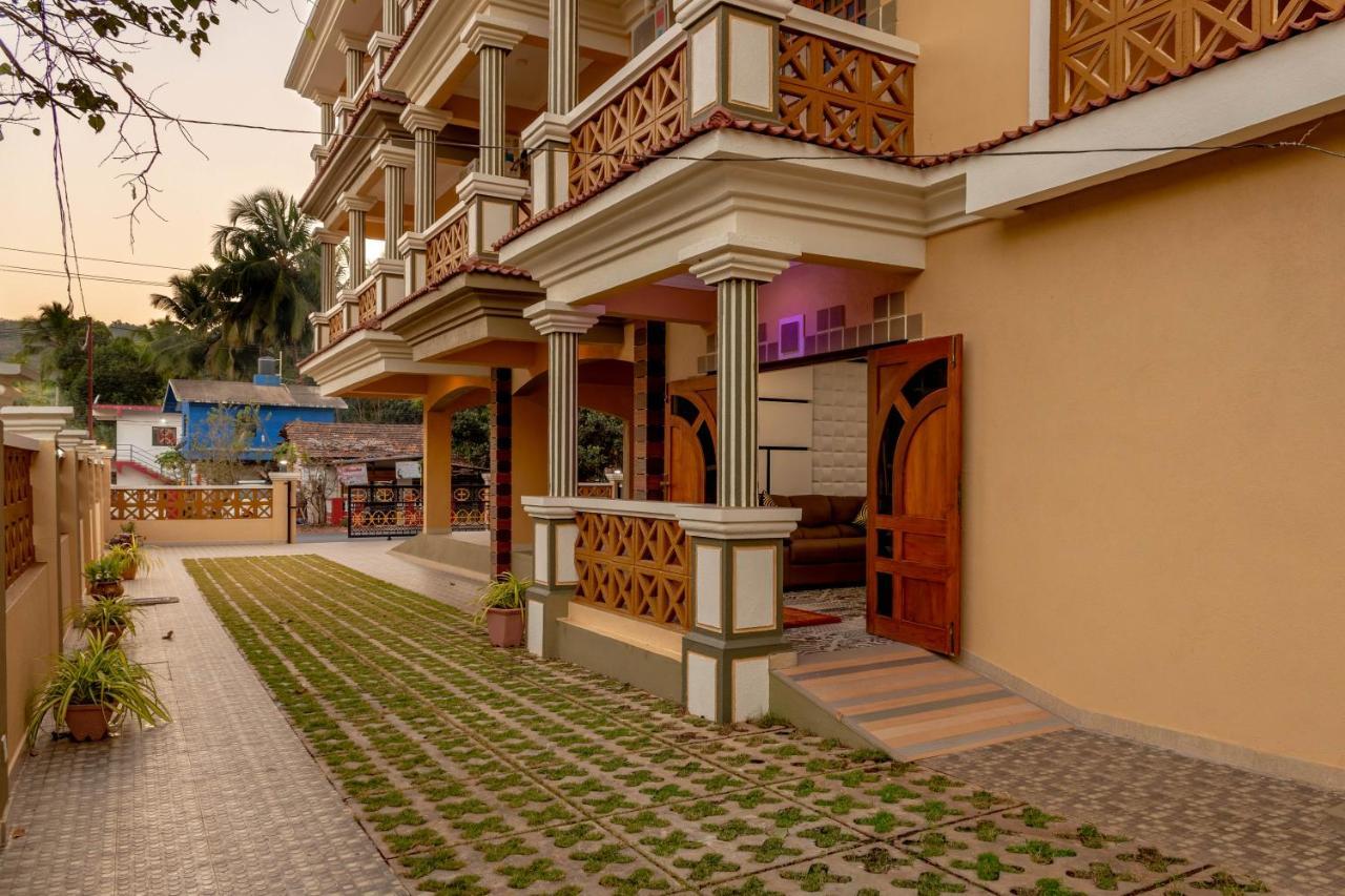 Jm Vista Suites Mapusa Buitenkant foto